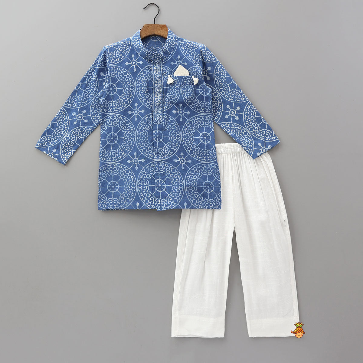 Geometric Printed Kurta With Pyjama