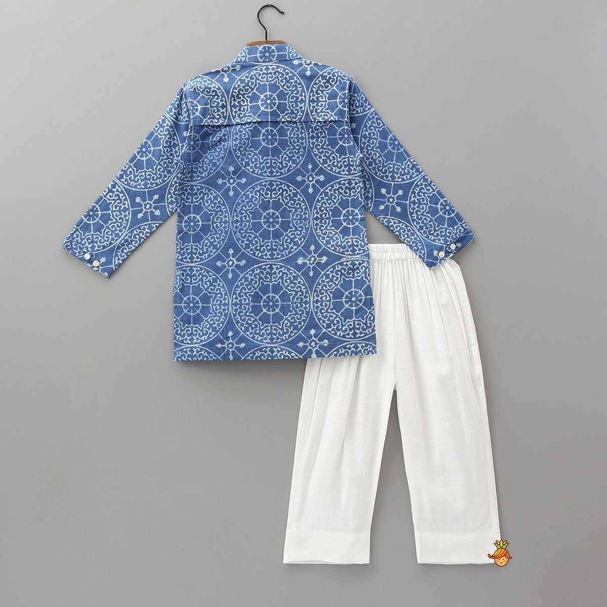 Geometric Printed Kurta With Pyjama