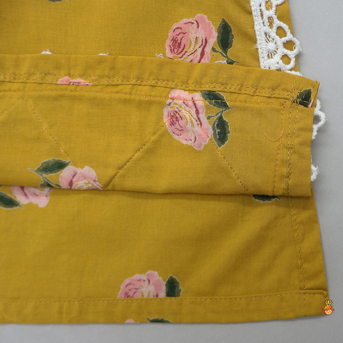 Hand Block Floral Printed Lace Detailed Kurti With Pant