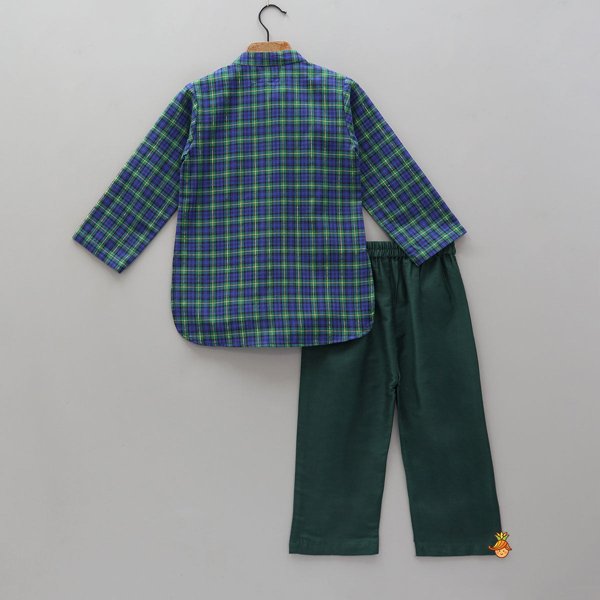 Elephant Embroidered Checked Kurta With Pyjama